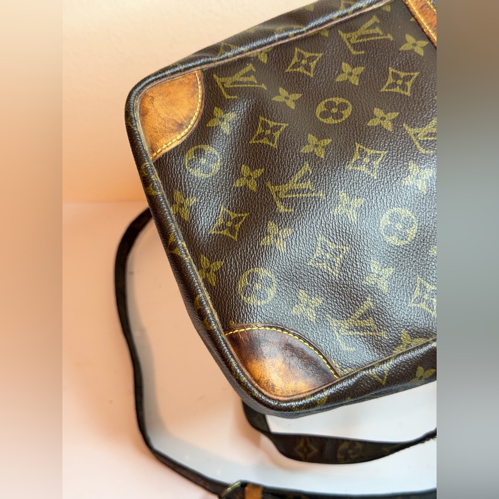 Louis Vuitton Monogram Danube shoulder crossbody bag PROJECT - Picture 3 of 15
